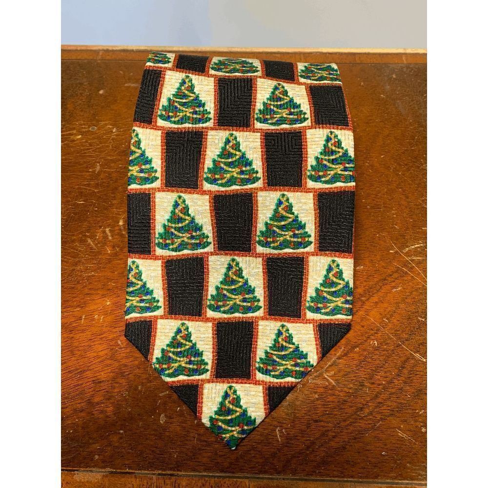 FN Vintage Novelty Christmas Tree Neck Tie Multicolor Green 57" Length